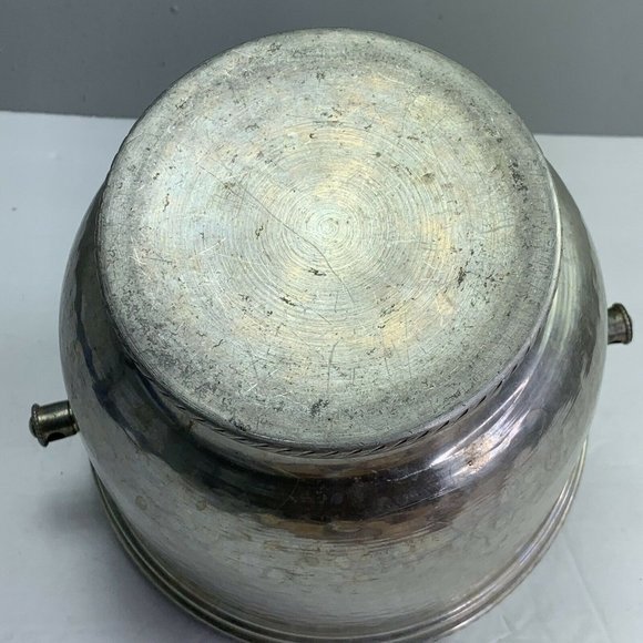 Vintage Ice Bucket Aluminum Hammered with Lid MCM Chrome Silver Bar Mancave - Picture 4 of 7